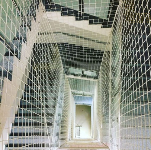 Merdiven boşluğu 1-2-3-4-6 mm2x2-4x4-6x6göz polyester-polyemit-polipropilen ARTİKEL 075