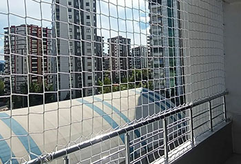 Merdiven Boşluğu - Balkon