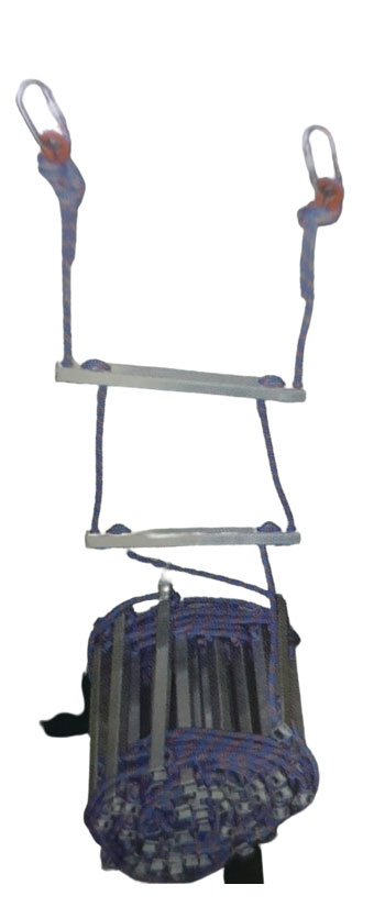 20x20 aluminyum basamaklı 12mm halatlı ip merdiven ARTEKİL084